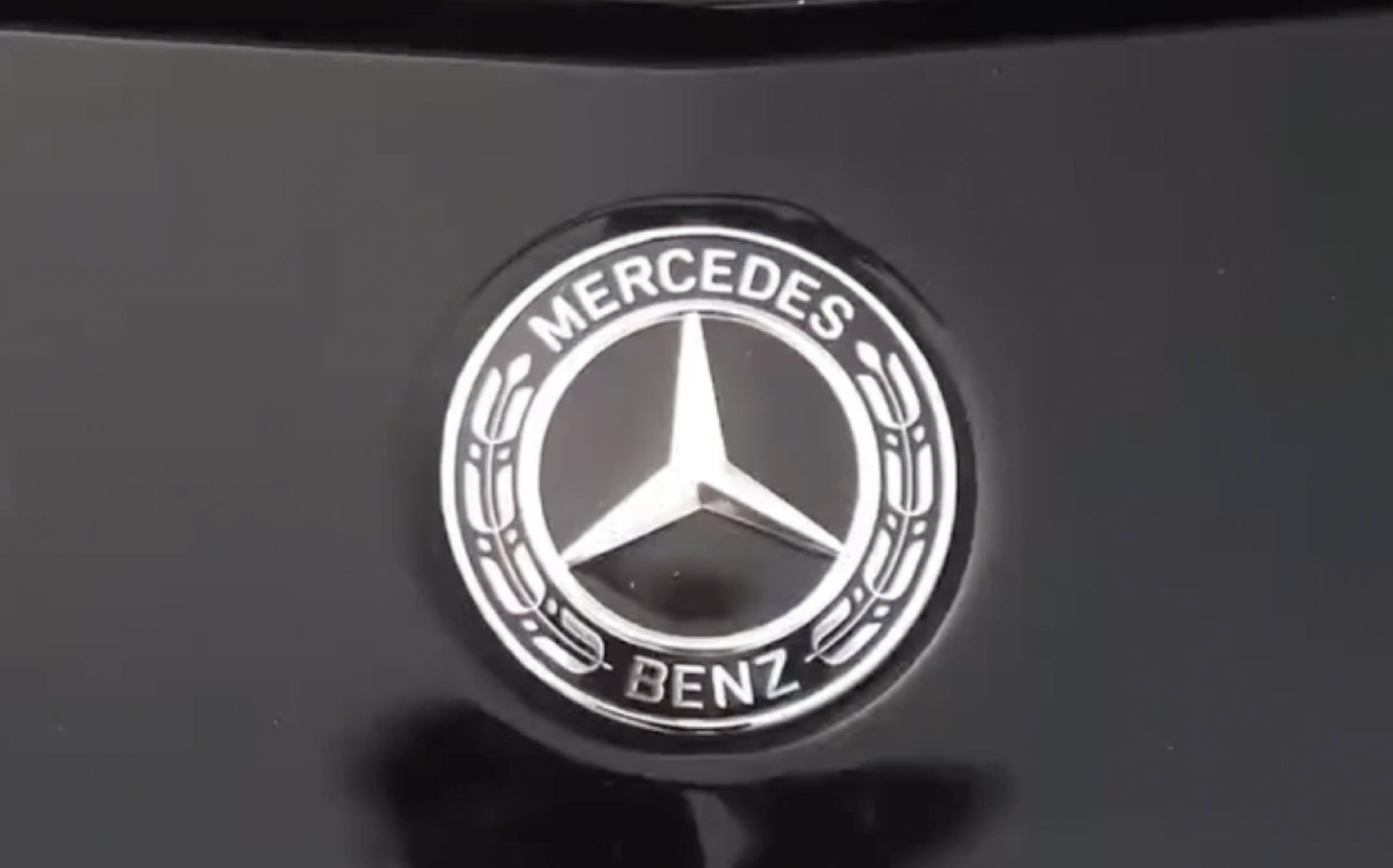 ถ้าคุณชอบ Mercedes-Benz คุณมักจะชอบมันเพราะแบบนี้ | The Agency X, Bangkok